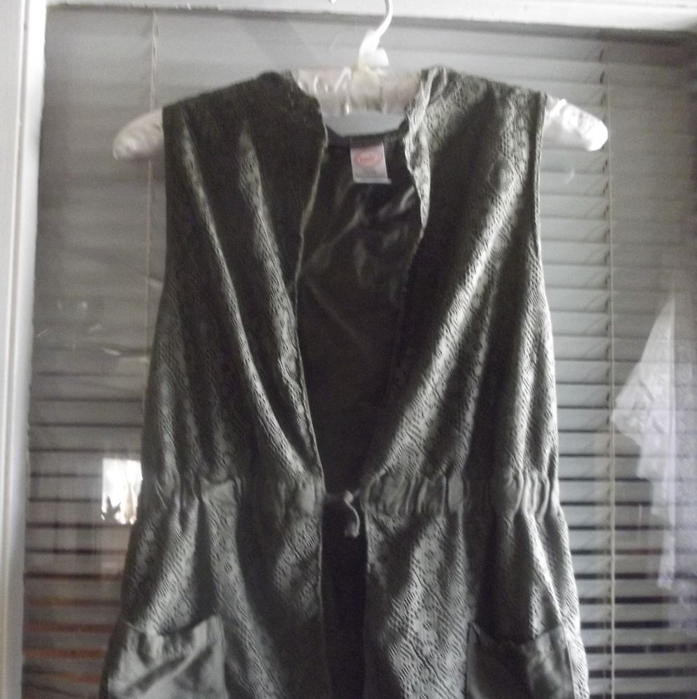 Wondernation vest